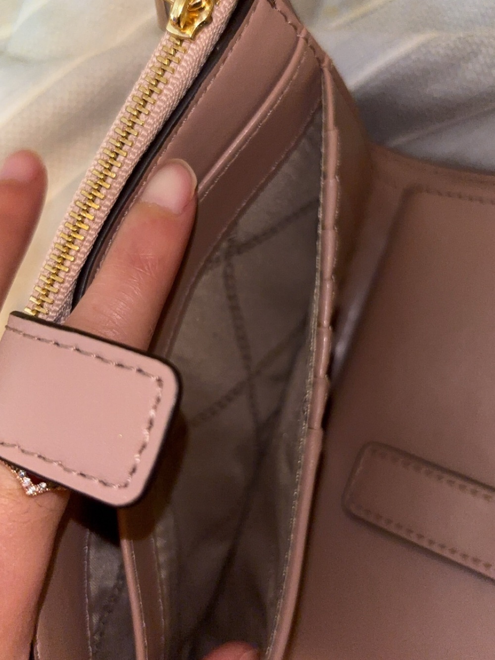 NWNT Michael Kors Blush Pink Leather Zip Wallet with Gold Hardware - Picture 5 of 8